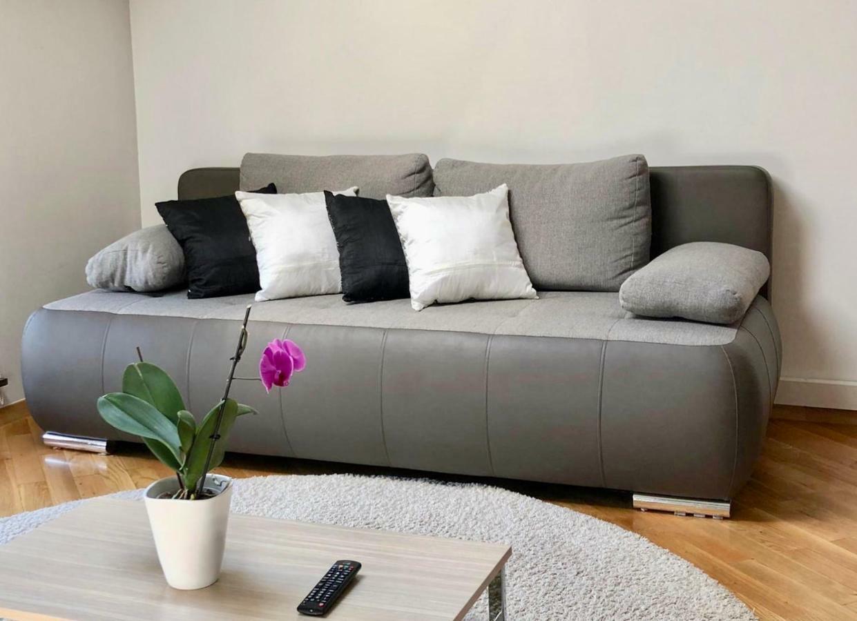 Apartments Corina 자그레브 외부 사진